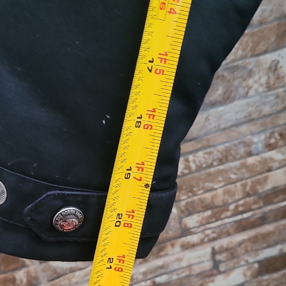 The North Face Women's Black Ski Jacket - Picture 9 of 17